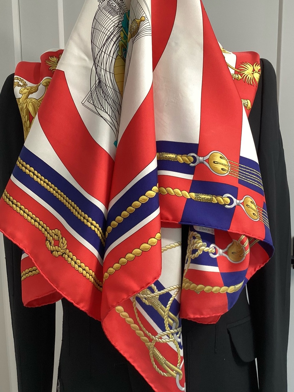 Hermes scarf Chateau D’Arriere.